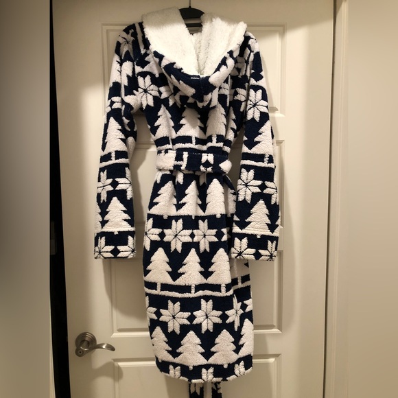 Vera Bradley Fuzzy Robe, Size S/M - Picture 4 of 4